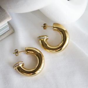 JULIET HOOPS